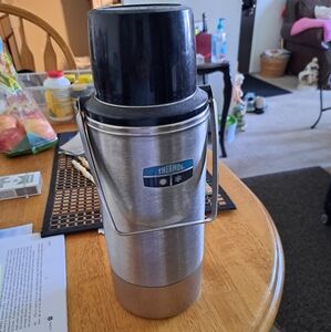 Thermos